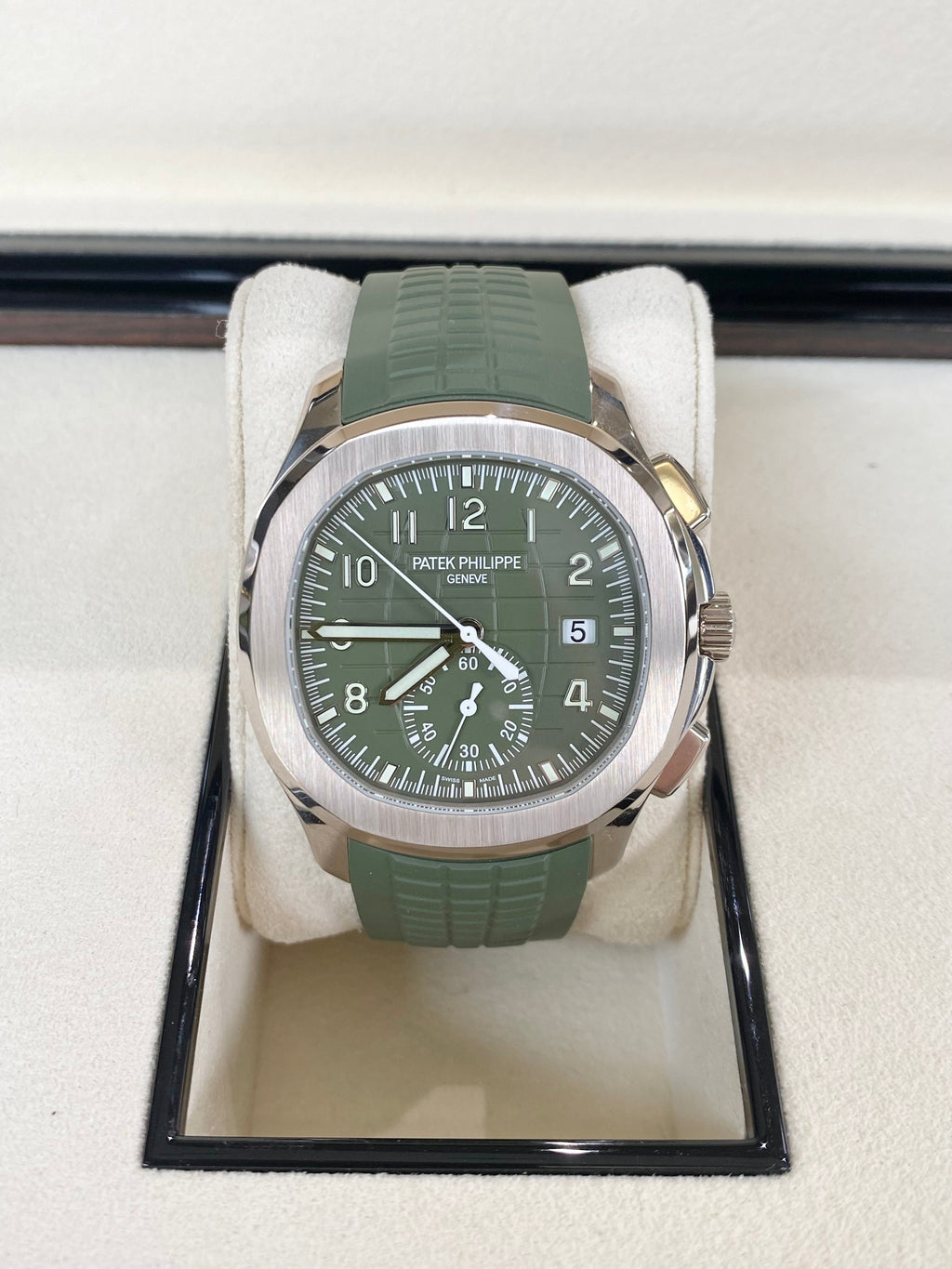 Patek Philippe Aquanaut 42.2 5968G-010 Khaki Green Dial Watch