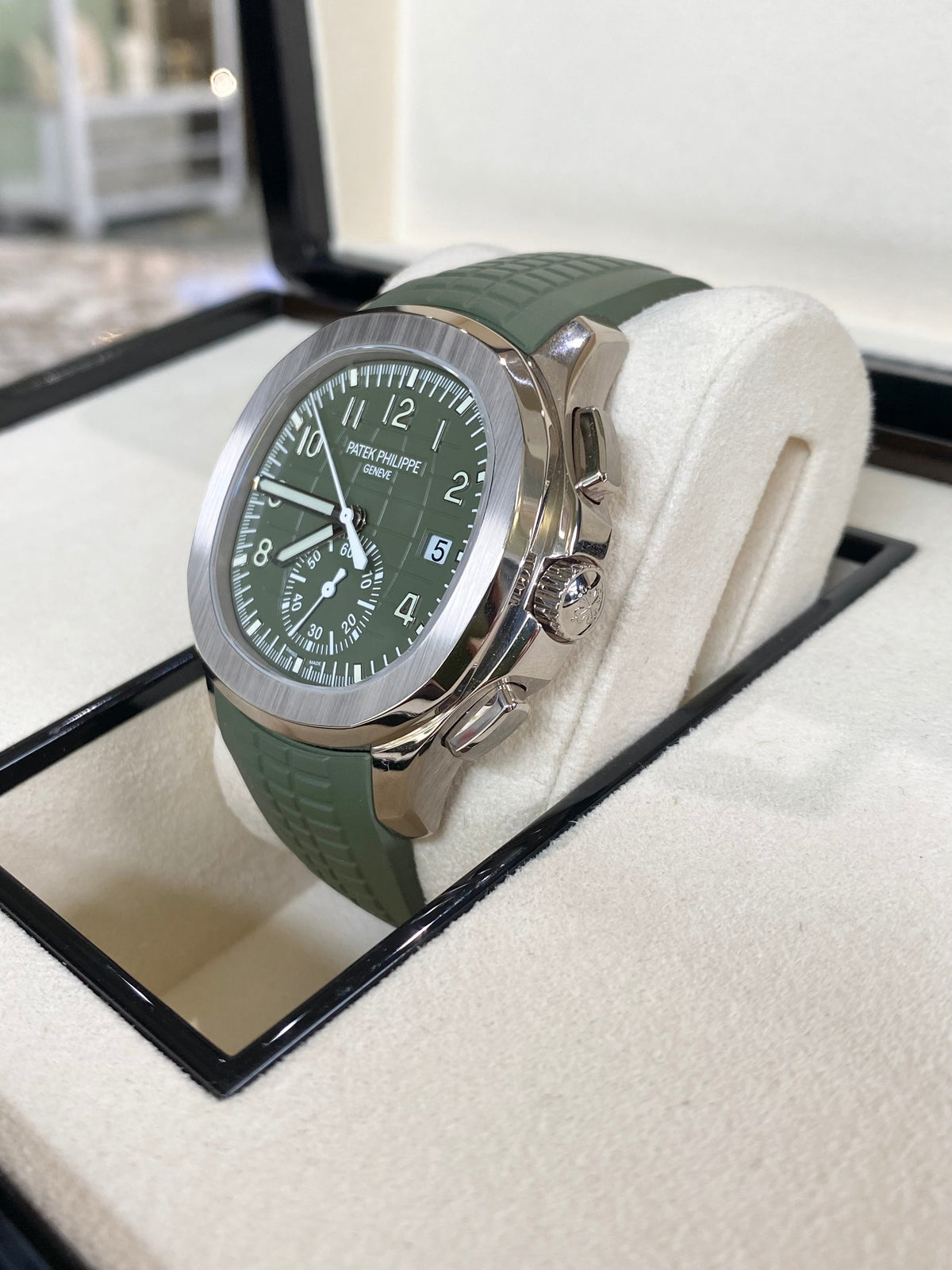 Patek Philippe Aquanaut 42.2 5968G-010 Khaki Green Dial Watch