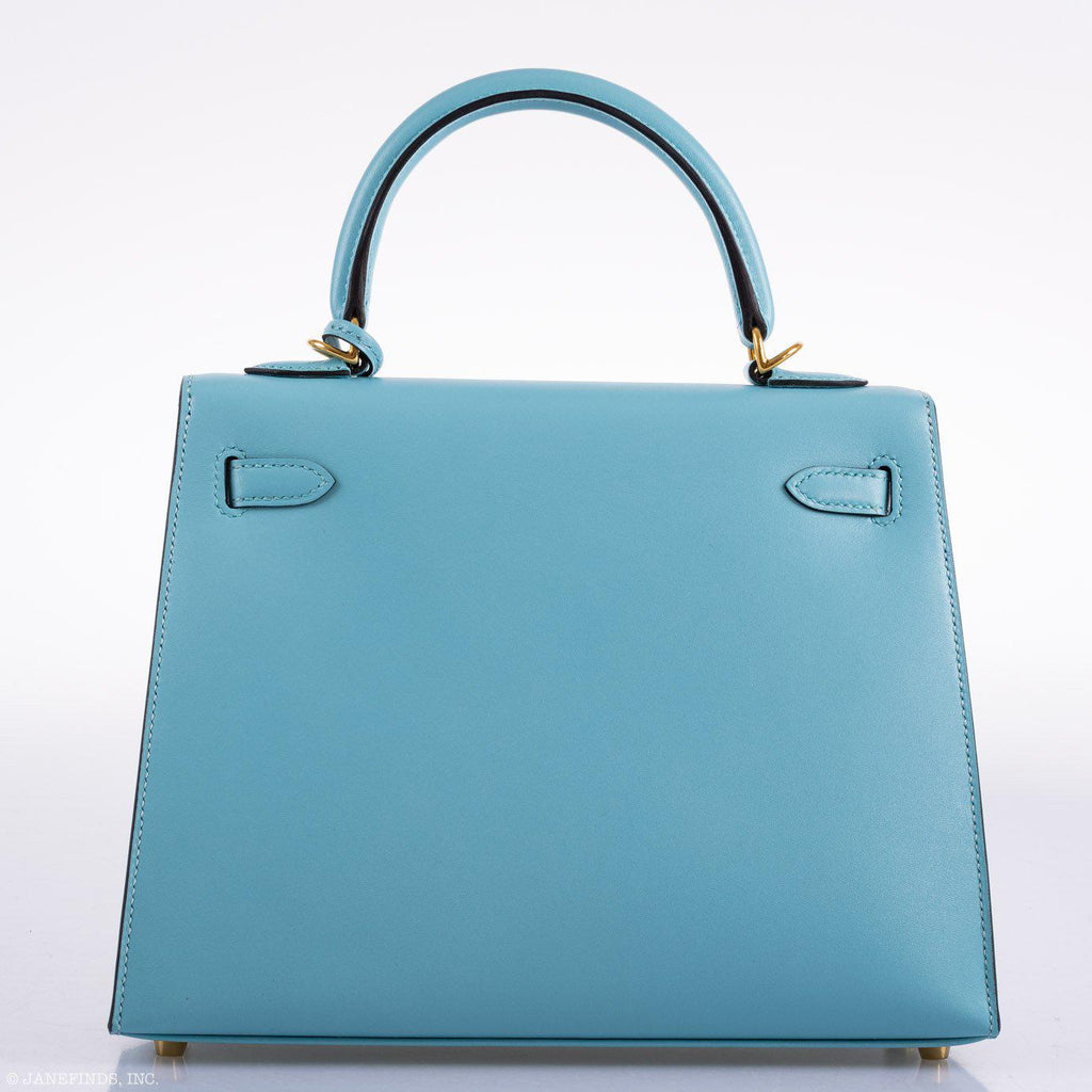Back panel of Vintage Hermes Kelly 25 in Blue Atoll Tadelakt leather