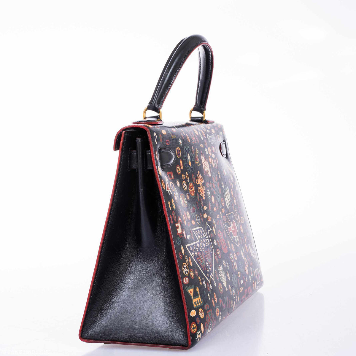 Artistic Qashqai motif on front panel of Hermes Kelly 28