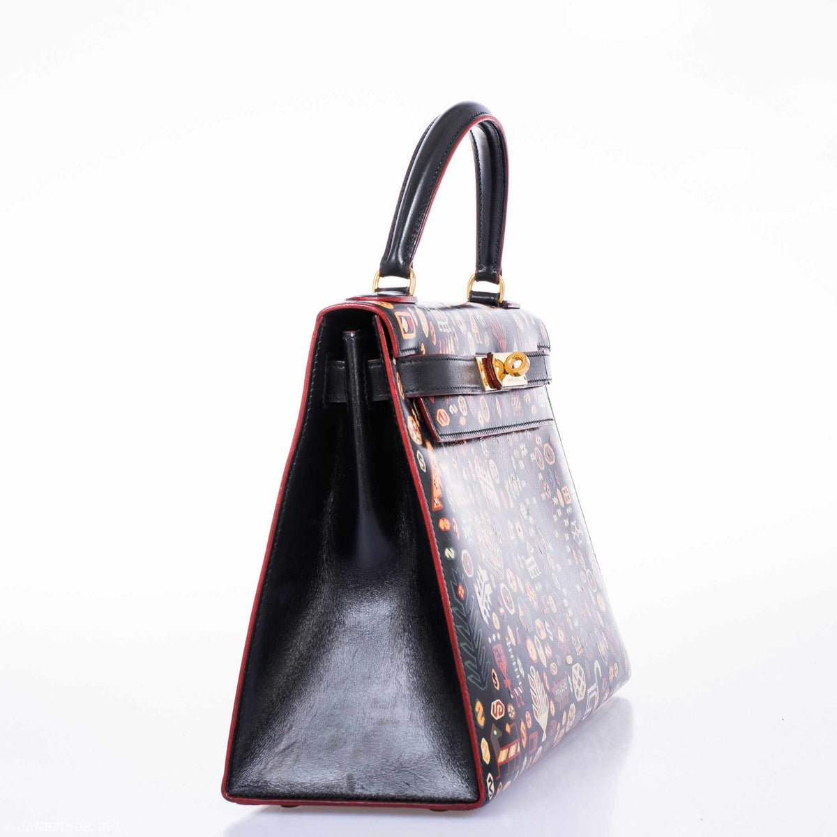 Close-up of Qashqai-painted flap on Hermes Kelly 28 Sellier